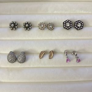 6 Pairs of Earrings